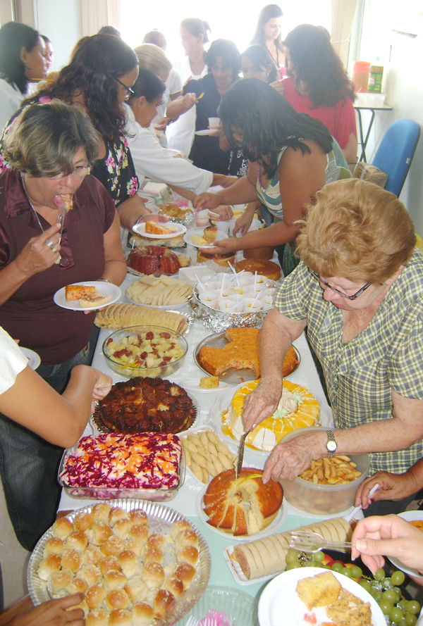 Servidores desfrutaram de uma mesa variada